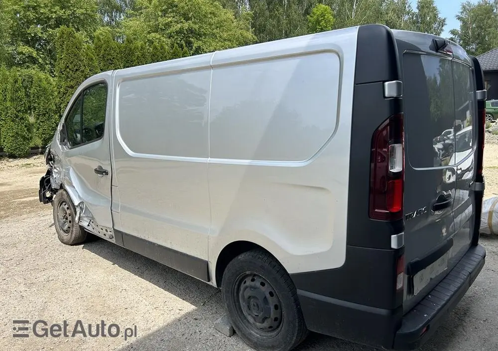 RENAULT TRAFIC 