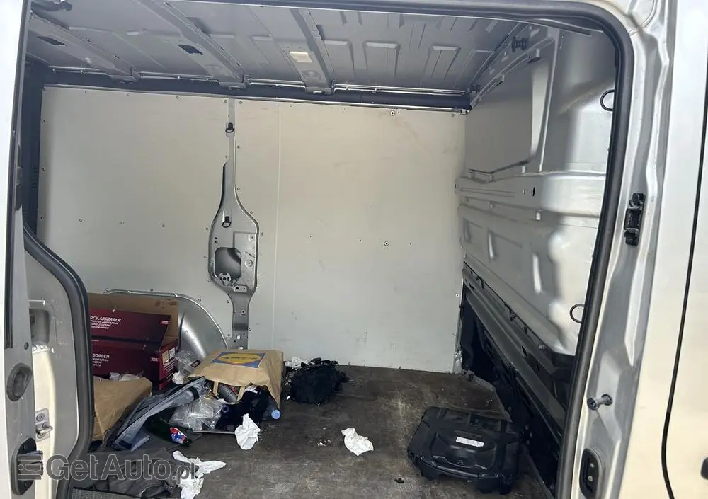 RENAULT TRAFIC 