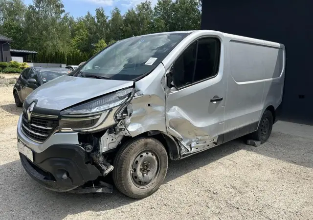 RENAULT TRAFIC 