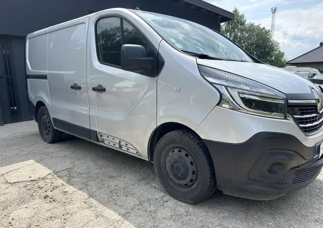 RENAULT TRAFIC 