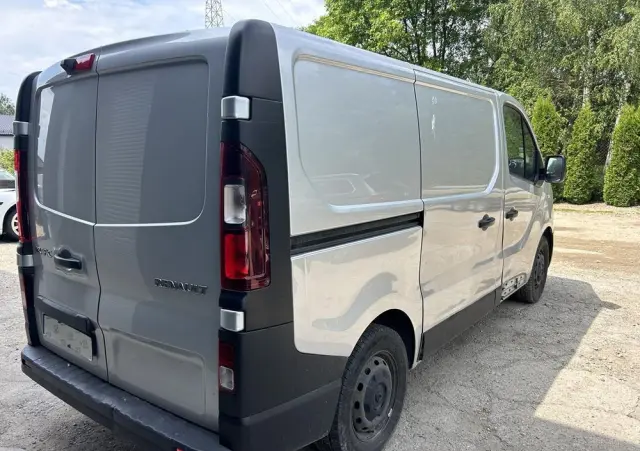 RENAULT TRAFIC 
