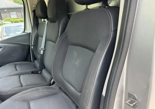 RENAULT TRAFIC 