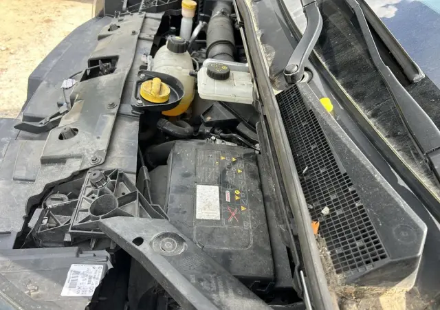 RENAULT TRAFIC 