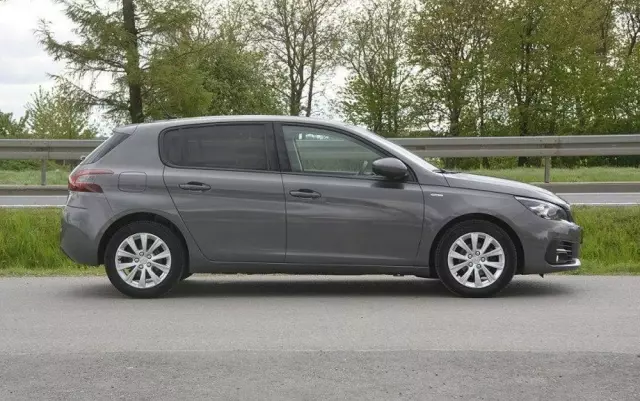 PEUGEOT 308 1.5 BlueHDi Business Line S&S