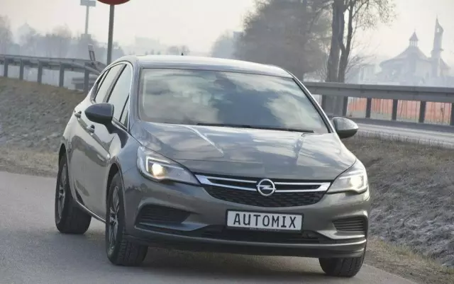 OPEL Astra 1.0 Turbo Start/Stop 120 Jahre