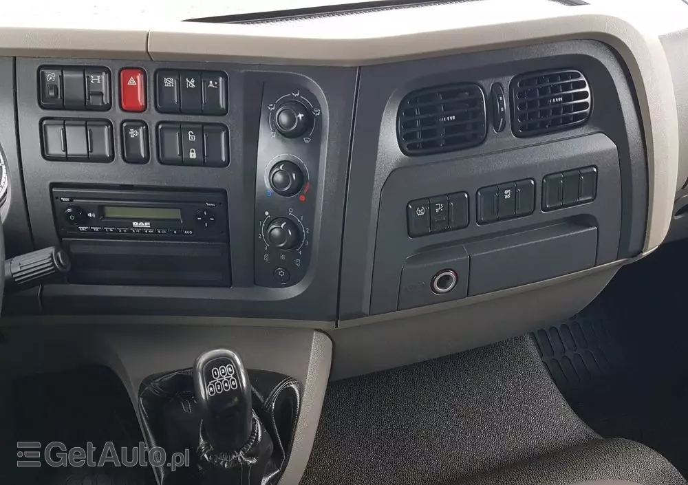 DAF 12T LF 210 WINDA CHŁODNIA 14EP 5,79x2,48x2,29 KLIMA AGREGAT 