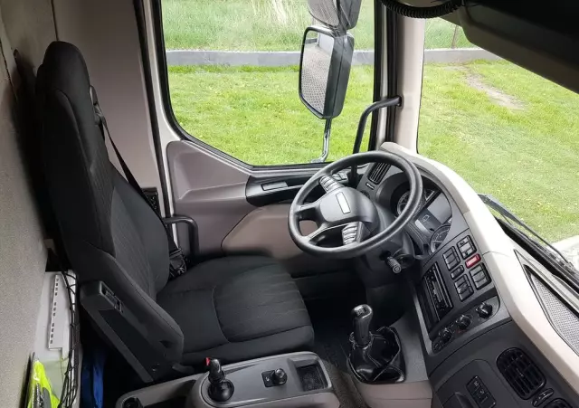 DAF 12T LF 210 WINDA CHŁODNIA 14EP 5,79x2,48x2,29 KLIMA AGREGAT 