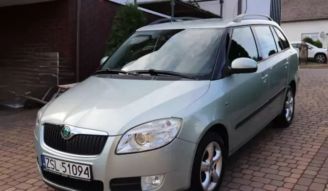 SKODA Fabia 