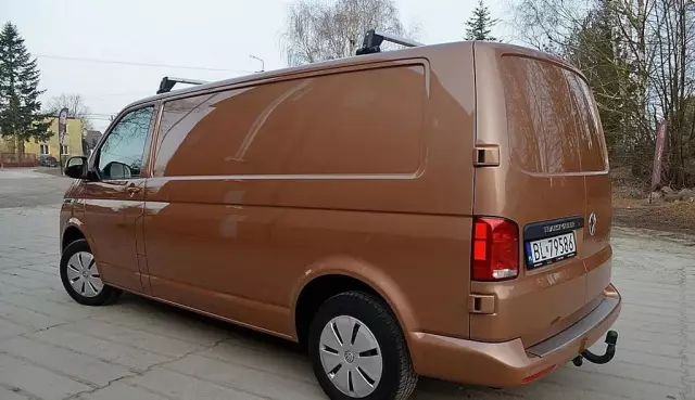 VOLKSWAGEN TRANSPORTER 