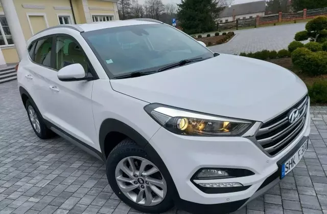 HYUNDAI Tucson 
