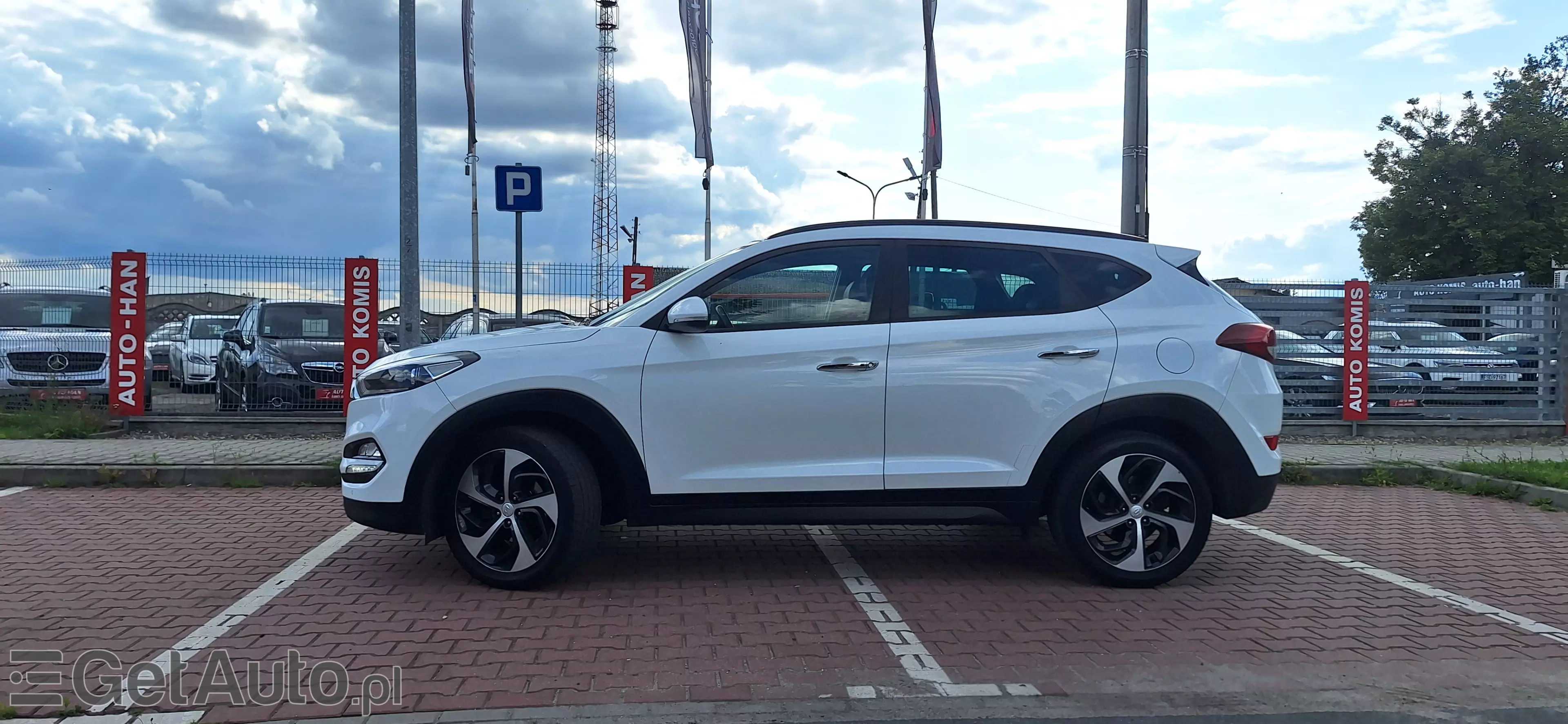 HYUNDAI Tucson 