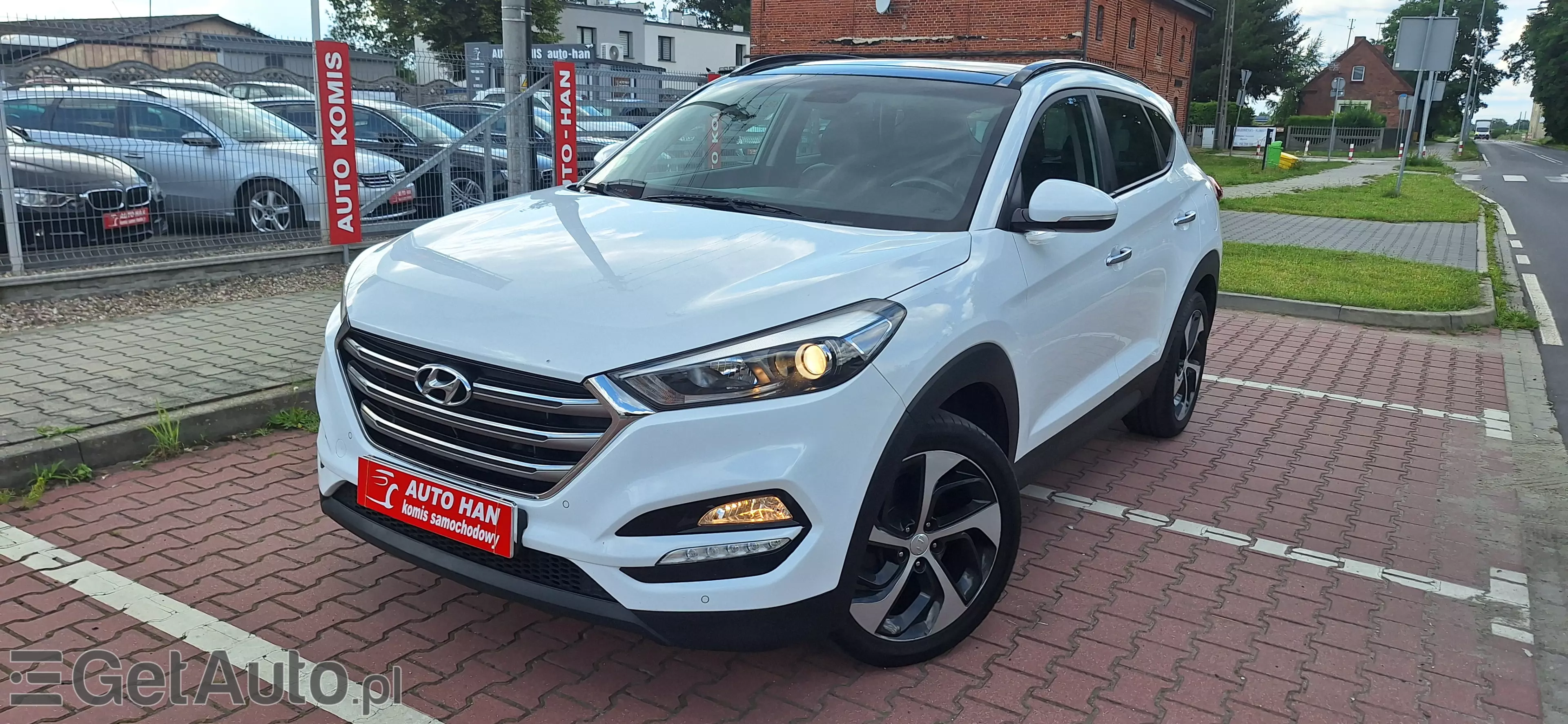 HYUNDAI Tucson 