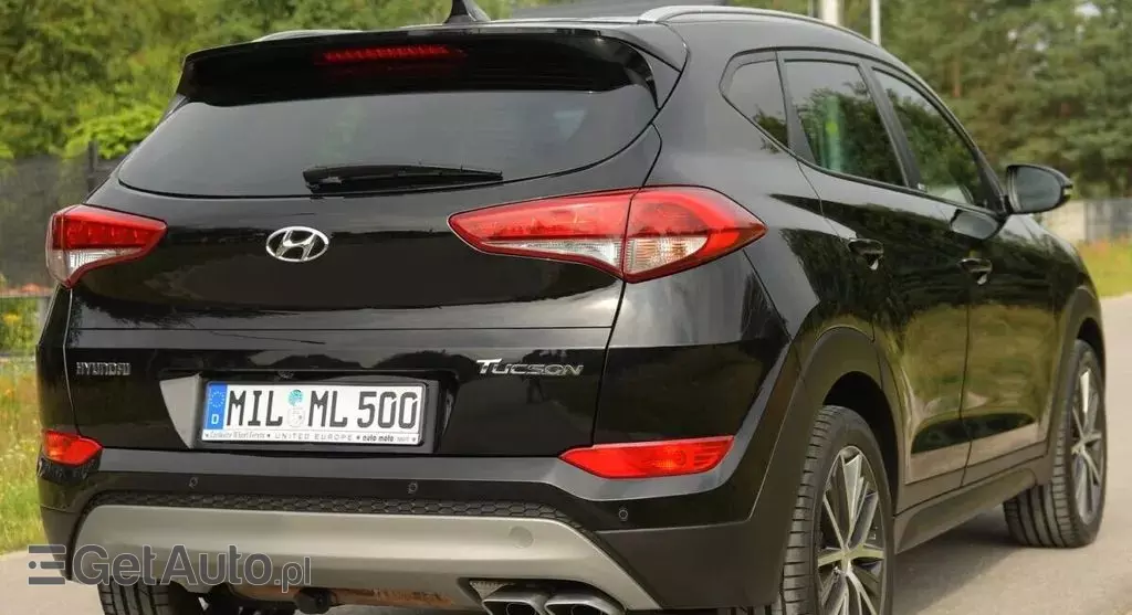 HYUNDAI Tucson 