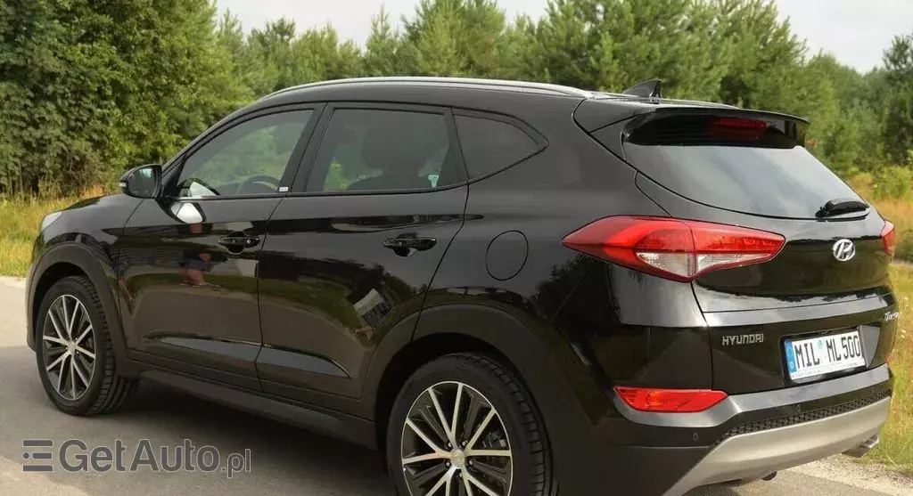 HYUNDAI Tucson 