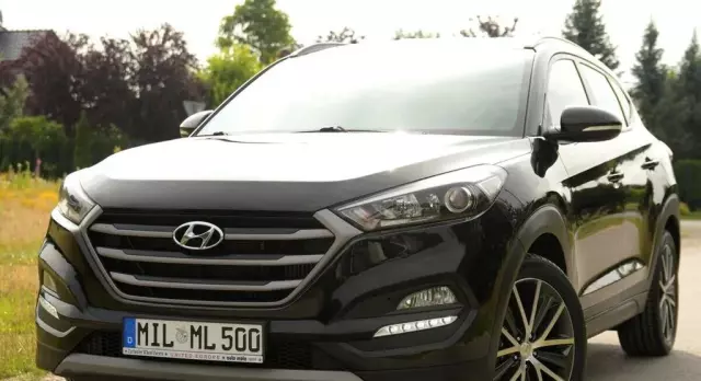 HYUNDAI Tucson 