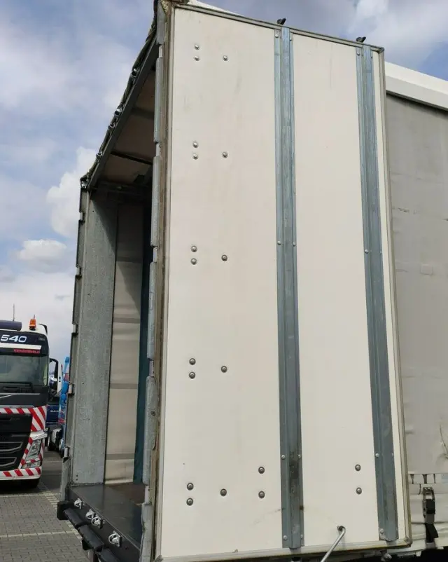 WIELTON Standard na osiach SAF  LIBNER DO PALET, ZRĄBKI, TROCIN 