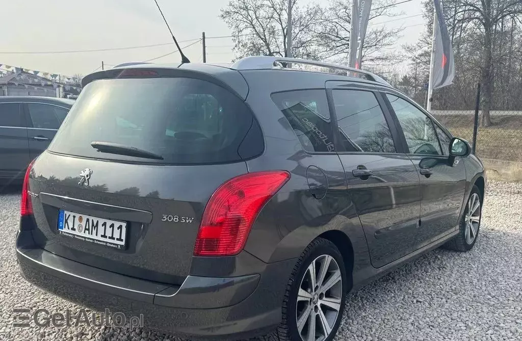 PEUGEOT 308 