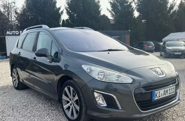PEUGEOT 308 