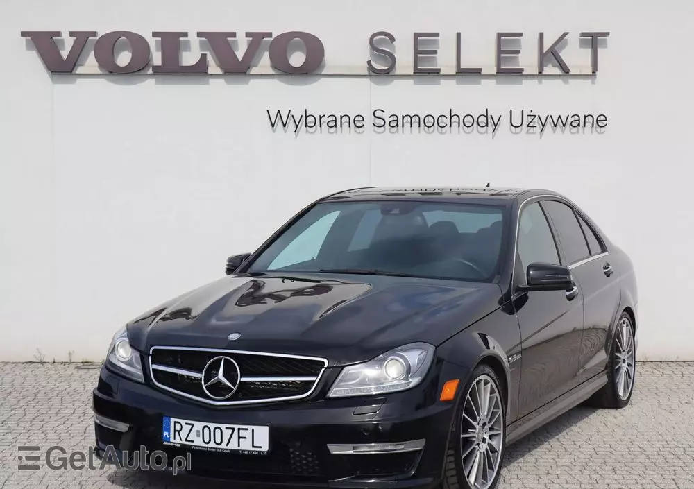 MERCEDES-BENZ Klasa C 63 AMG