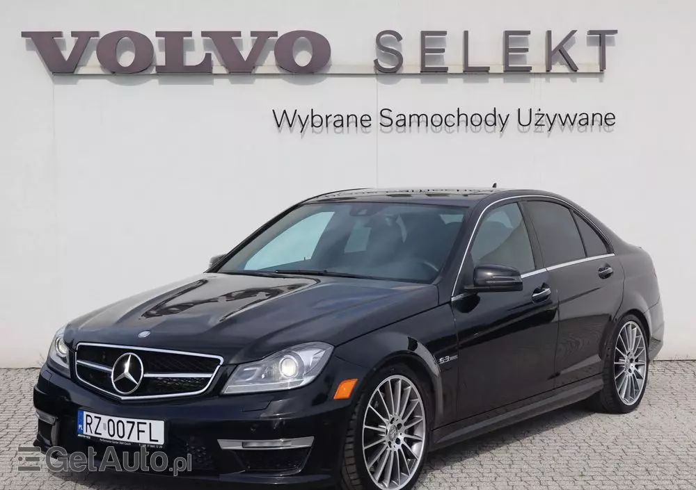 MERCEDES-BENZ Klasa C 63 AMG