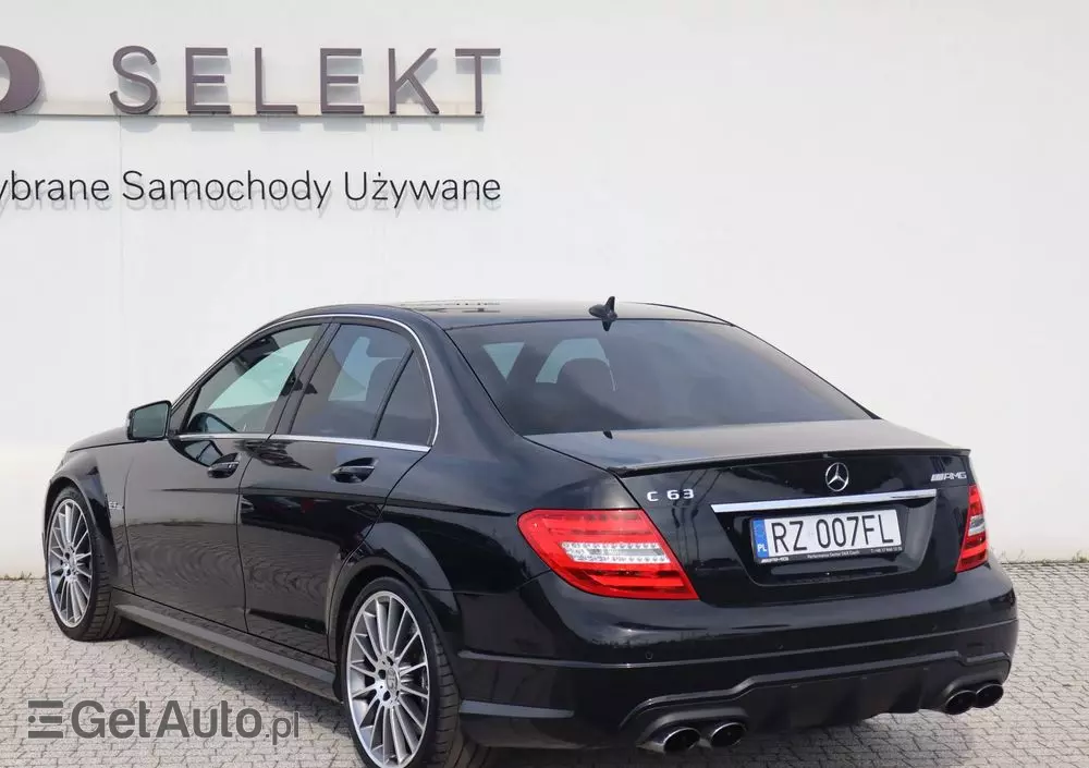 MERCEDES-BENZ Klasa C 63 AMG