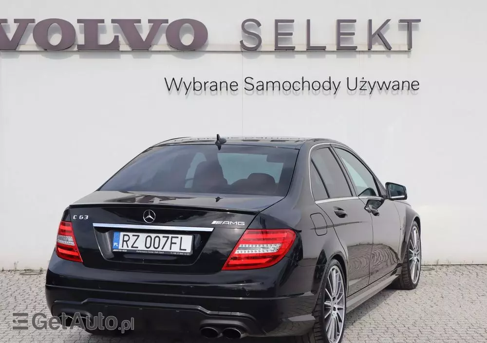 MERCEDES-BENZ Klasa C 63 AMG