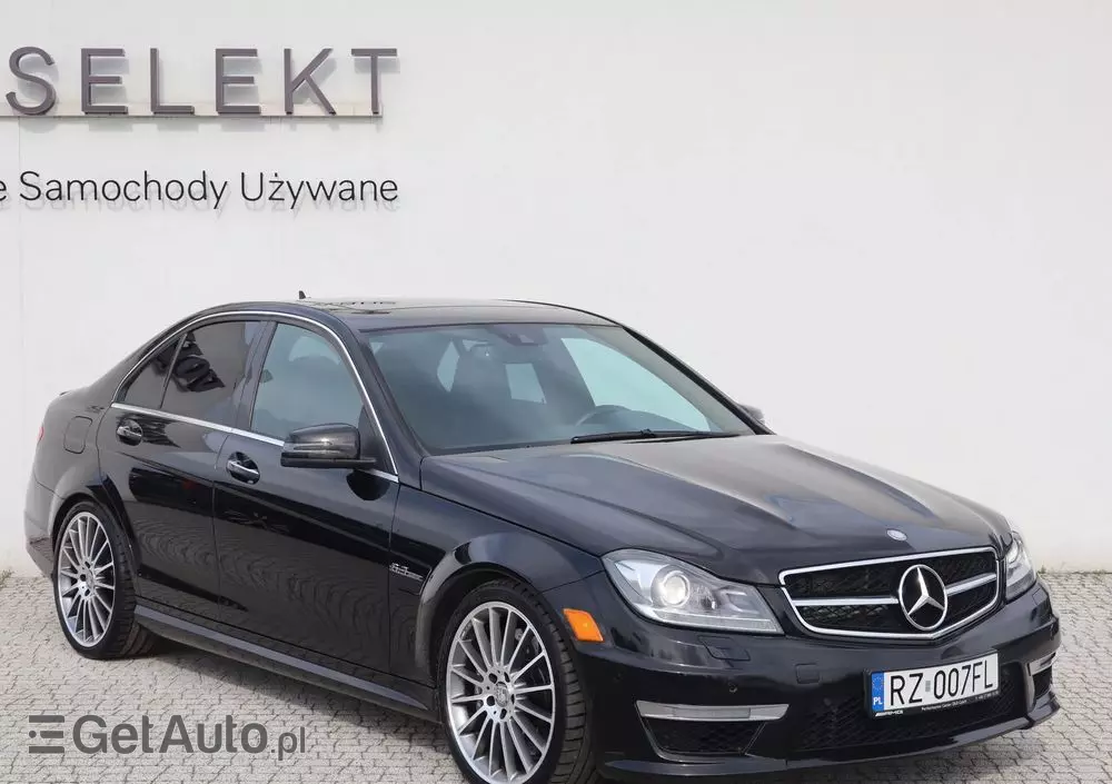 MERCEDES-BENZ Klasa C 63 AMG