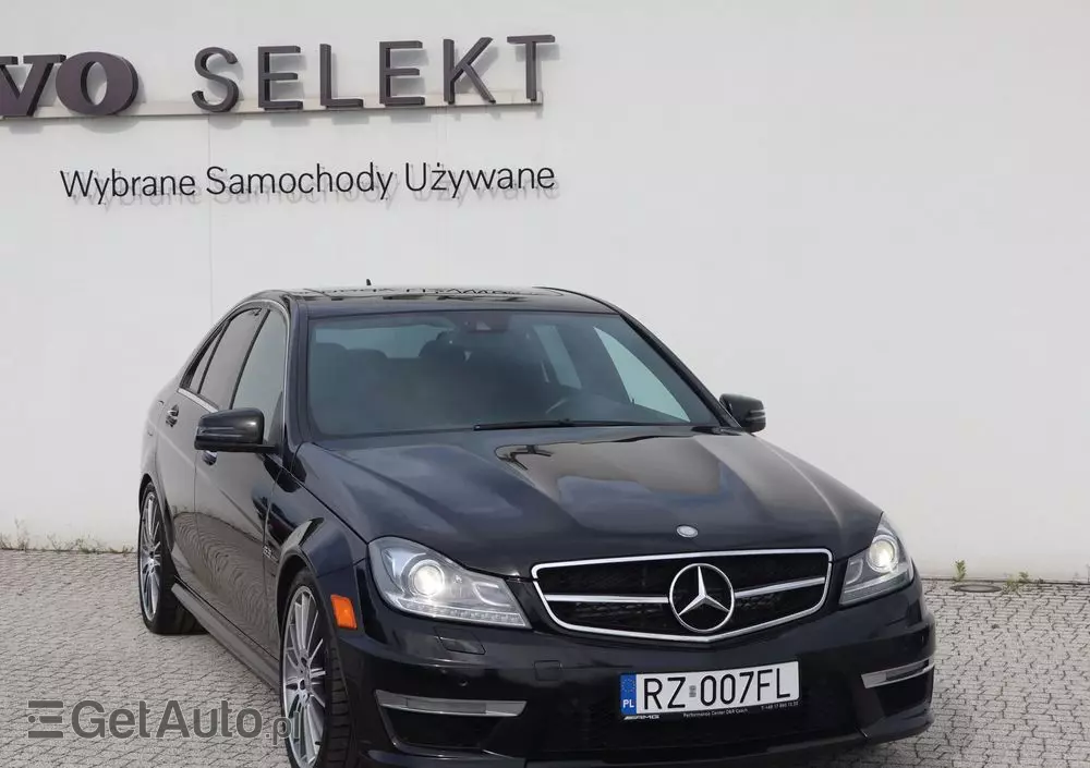 MERCEDES-BENZ Klasa C 63 AMG