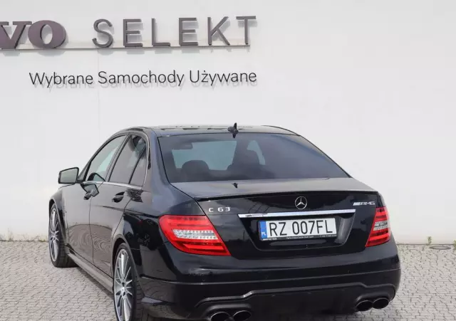 MERCEDES-BENZ Klasa C 63 AMG