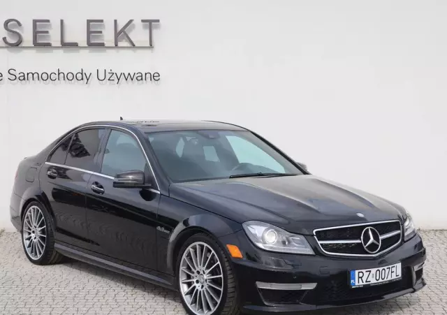 MERCEDES-BENZ Klasa C 63 AMG