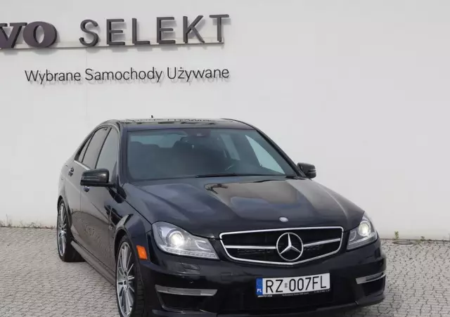 MERCEDES-BENZ Klasa C 63 AMG