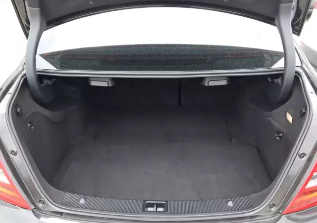 MERCEDES-BENZ Klasa C 63 AMG