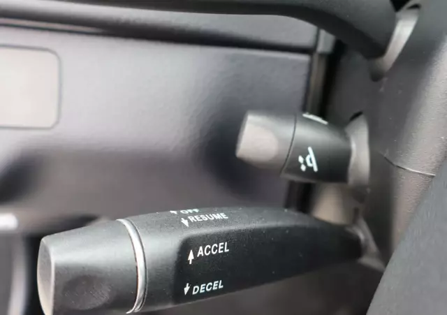 MERCEDES-BENZ Klasa C 63 AMG