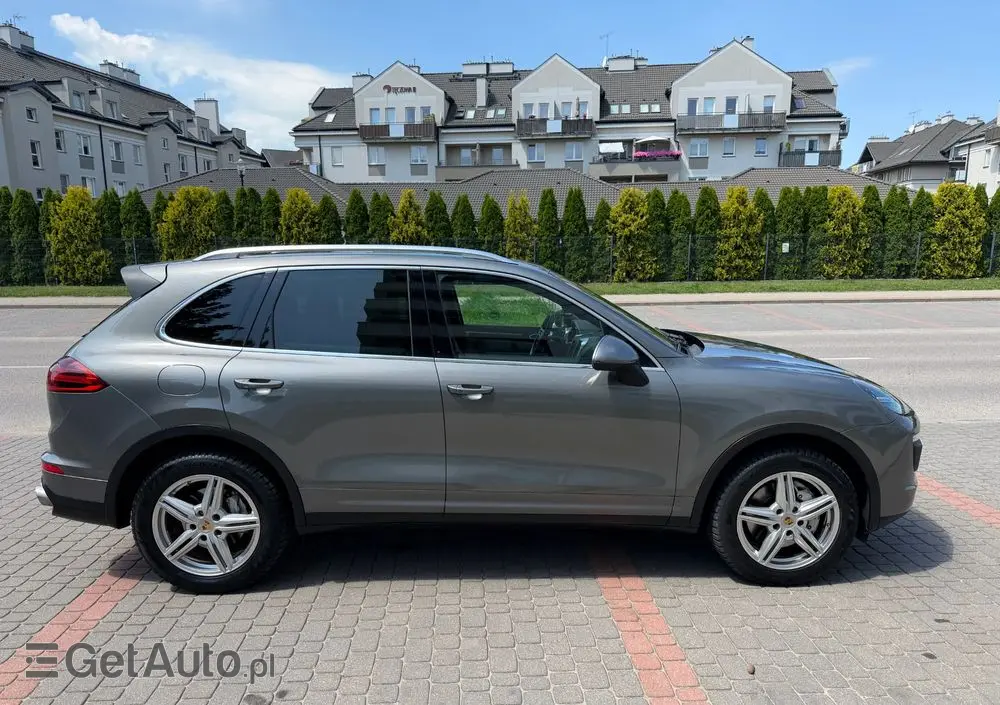 PORSCHE Cayenne S