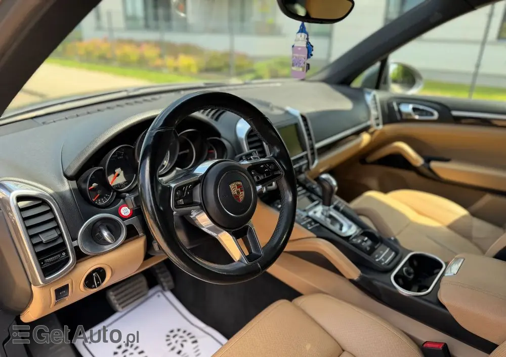 PORSCHE Cayenne S
