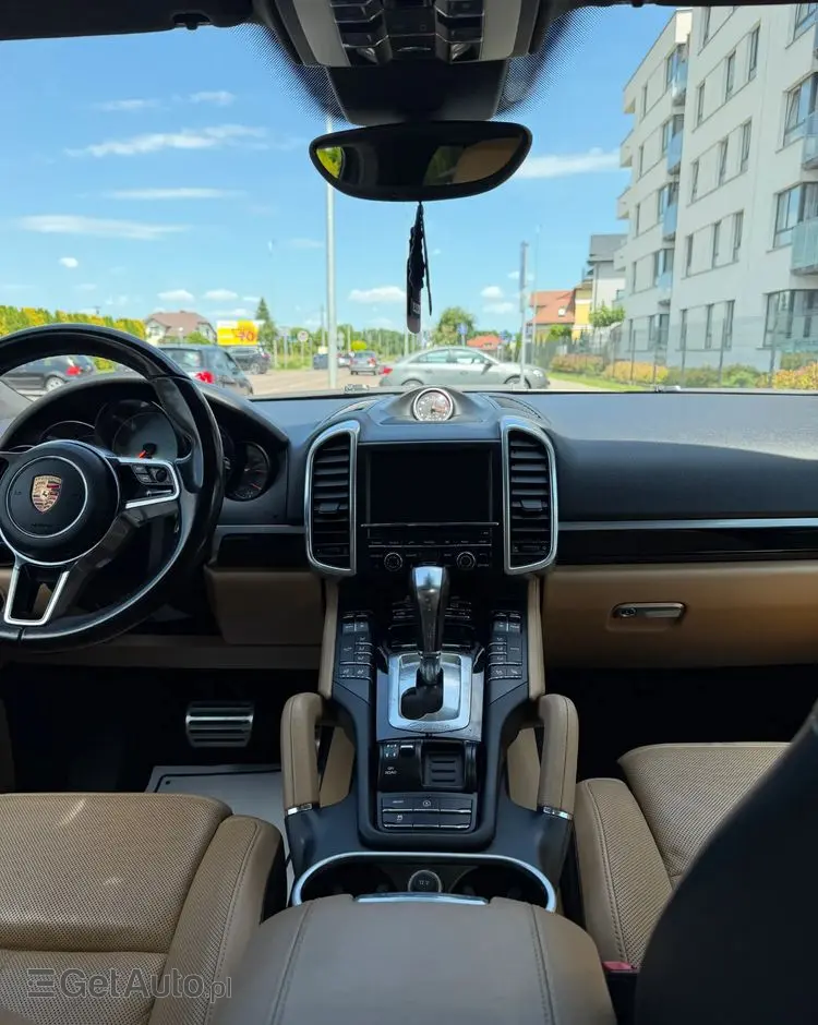 PORSCHE Cayenne S