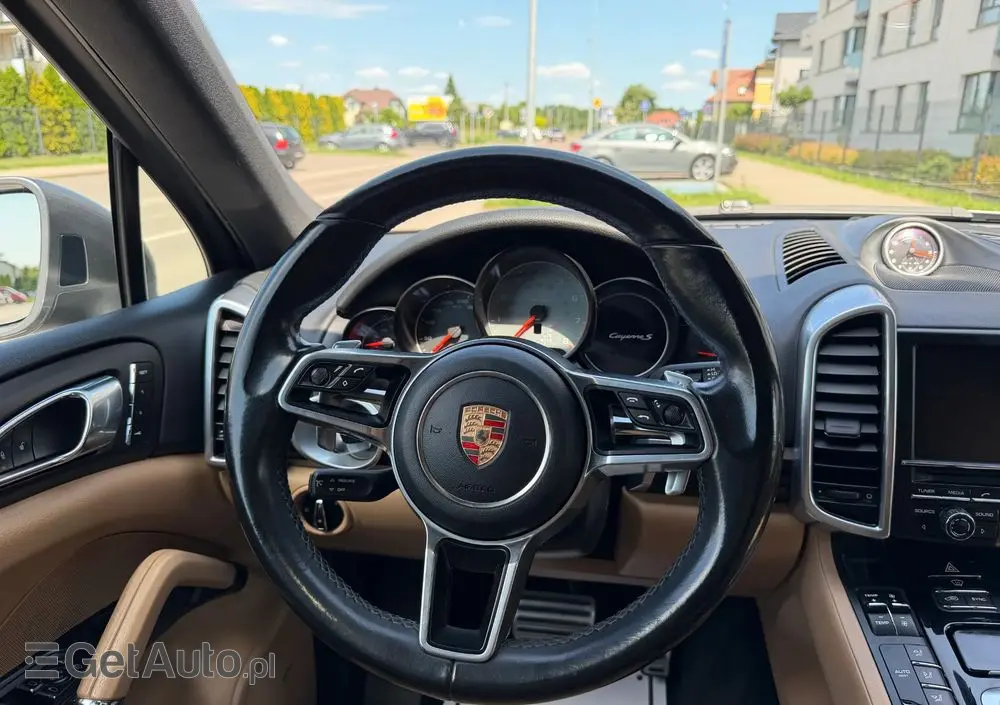 PORSCHE Cayenne S