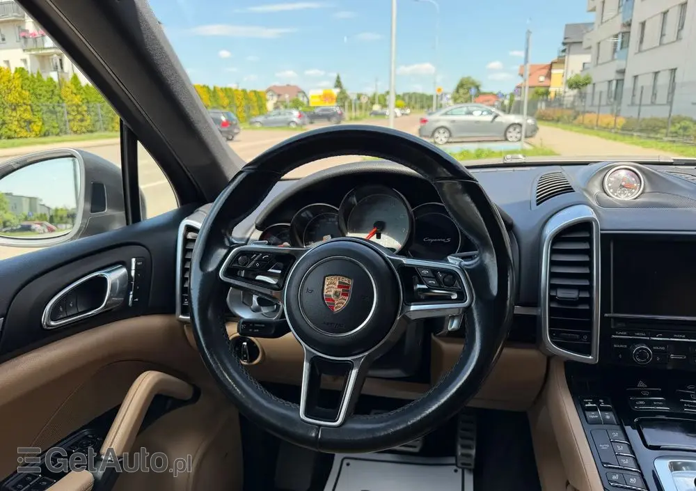 PORSCHE Cayenne S