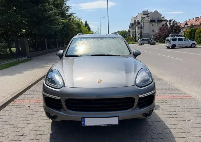 PORSCHE Cayenne S