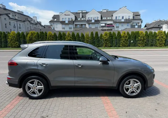 PORSCHE Cayenne S