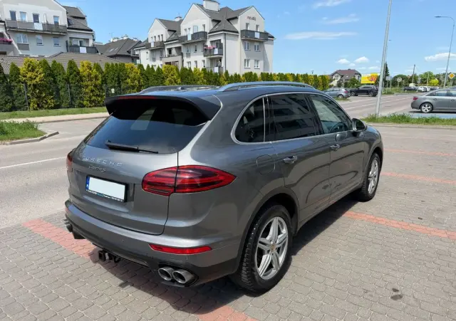 PORSCHE Cayenne S