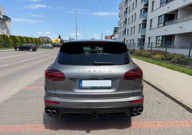PORSCHE Cayenne S