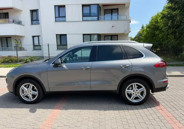 PORSCHE Cayenne S