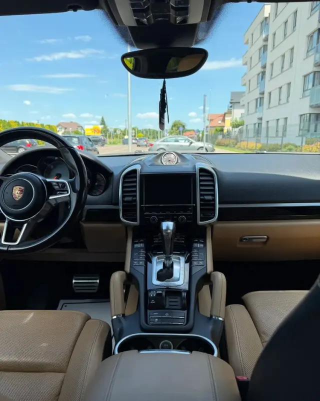 PORSCHE Cayenne S