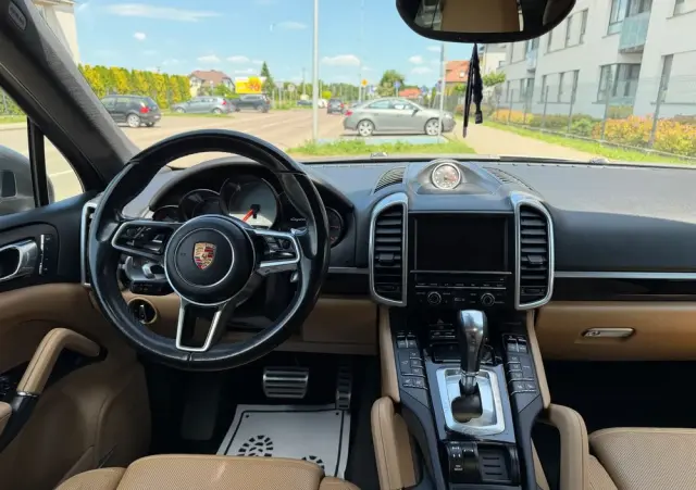 PORSCHE Cayenne S