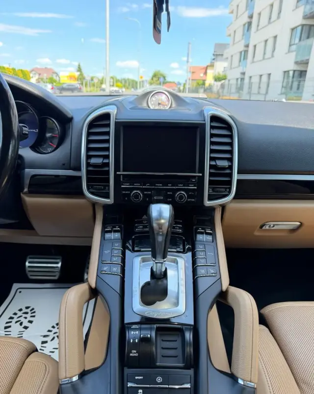 PORSCHE Cayenne S