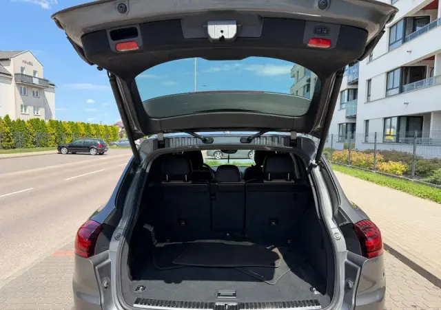 PORSCHE Cayenne S