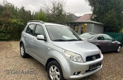 DAIHATSU Terios 