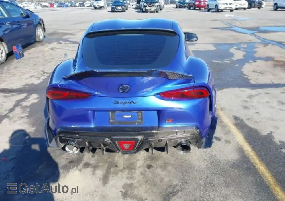 TOYOTA Supra 
