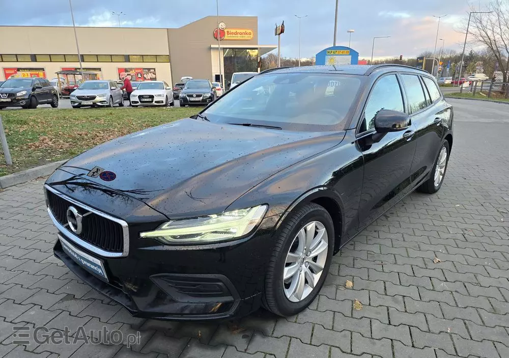 VOLVO V60 T4 Momentum